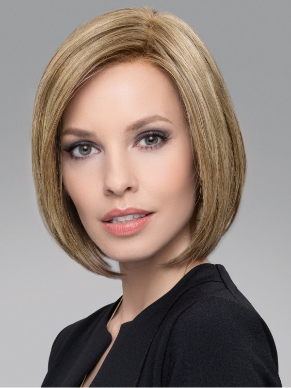 10" Trendy Blonde Chin Length Bobs Straight Synthetic Wigs